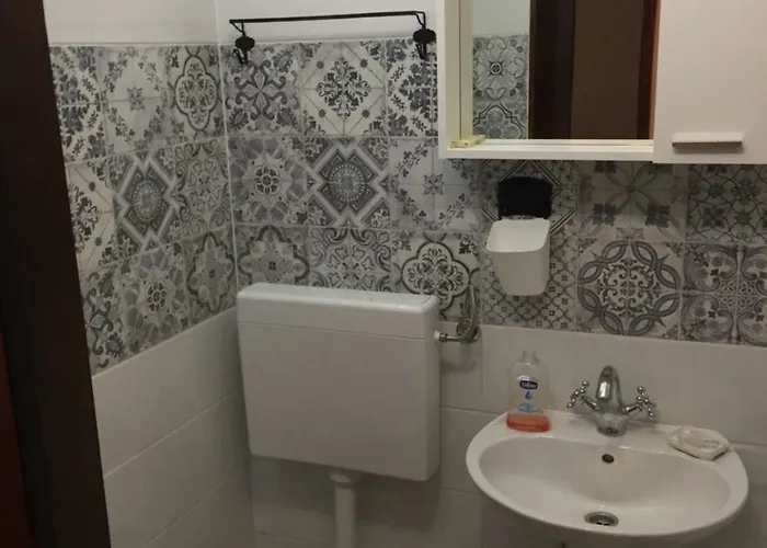 Boba's House Sutivan