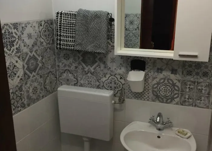 Boba's House Apartmán Sutivan