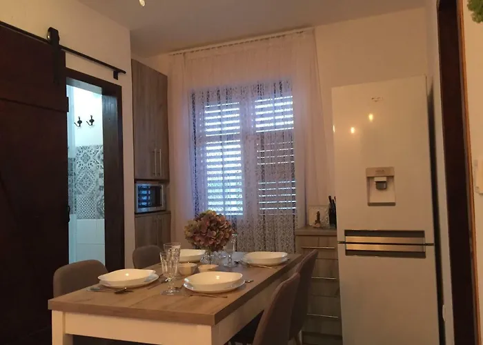 Boba's House Sutivan