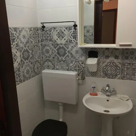 Boba's House Сутиван